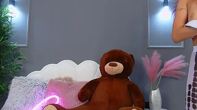 CrystalRedd чат на живо