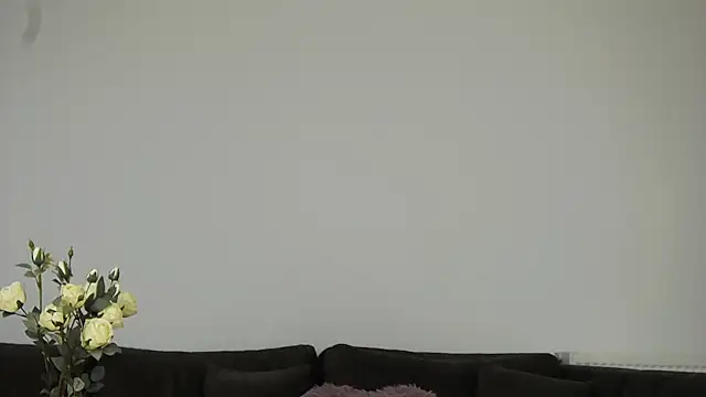 Živá chatovací místnost CrystalRedd