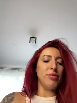 Sala de chat en directo de CrystalRedd