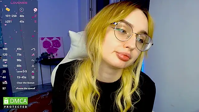 AdeLuna Live Chatraum