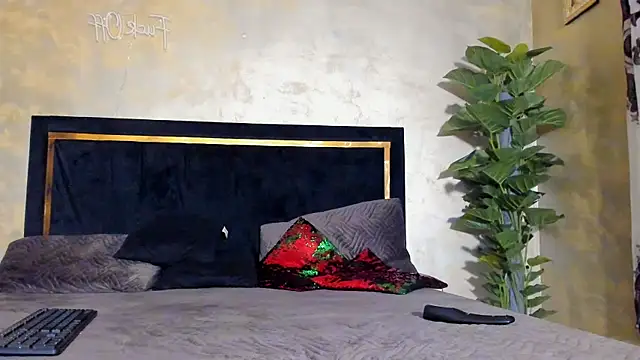 LannaQuinn Adlı Modelin Canlı Sohbet Odası