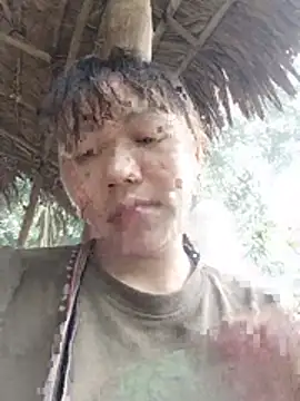 Chat soba uživo modela Bella-222