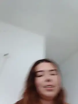 חדר צ'אט בשידור חי של lyss_muller