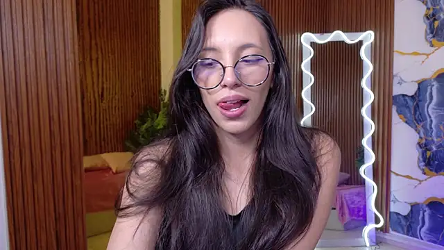 ห้องแชทสดของ Athenaa_tay