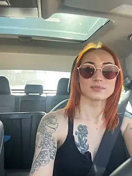 ThornsandHoney webcam show
