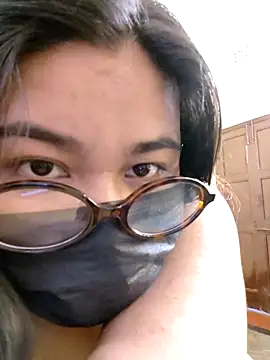ห้องแชทสดของ mini27mimi