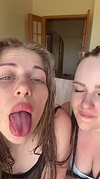 LeilaFloraX Adlı Modelin Canlı Seks Kamerası Şovu