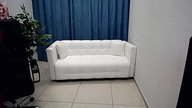 MONA_W Cameră chat live