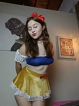 whitney_brown_'s Live Chat Room