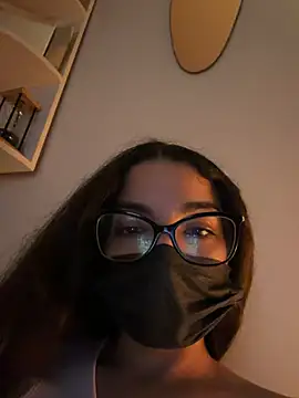 IRIS-GIRLn Live chat-huone