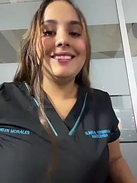 Noa_Harper- Adlı Modelin Canlı Sohbet Odası