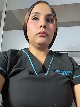 Noa_Harper- Adlı Modelin Canlı Sohbet Odası
