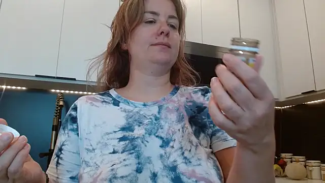 HazelSkyesChat Live Chatraum