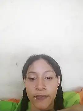 samanthaaristizabal060's Live Chat Room