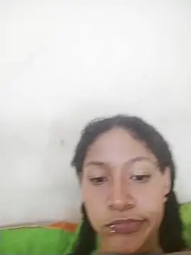 غرفة دردشة samanthaaristizabal060 المباشرة