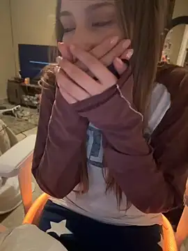 Živá chatovací místnost romyamo