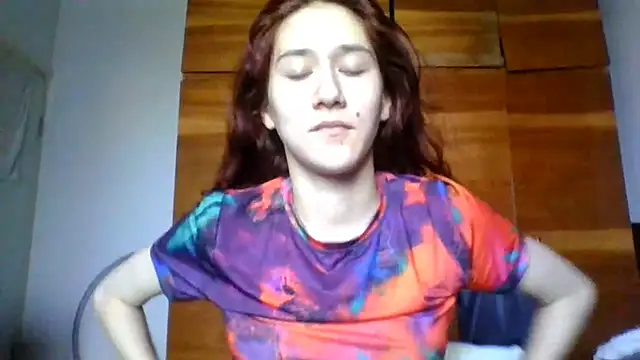 NickiKisinger's Live Chat Room