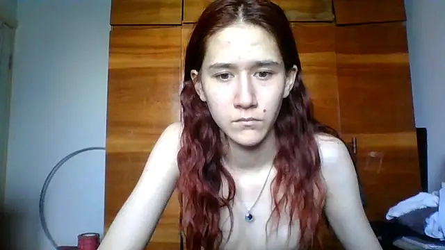 Živ á chatovací místnost NickiKisinger