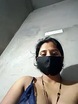 Sexy_khushi19 Adlı Modelin Canlı Sohbet Odası