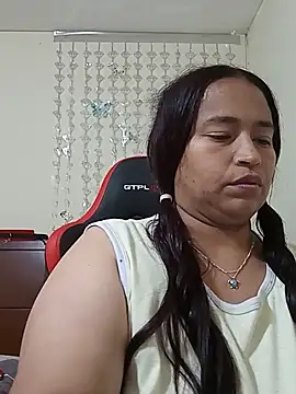 BustySexy_Nataly élő chatszobája