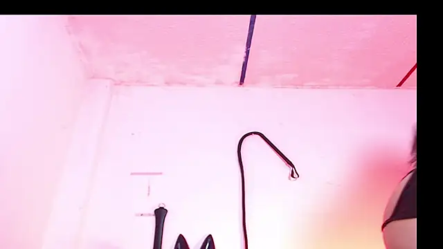 Girl_Bondage Live Chatraum