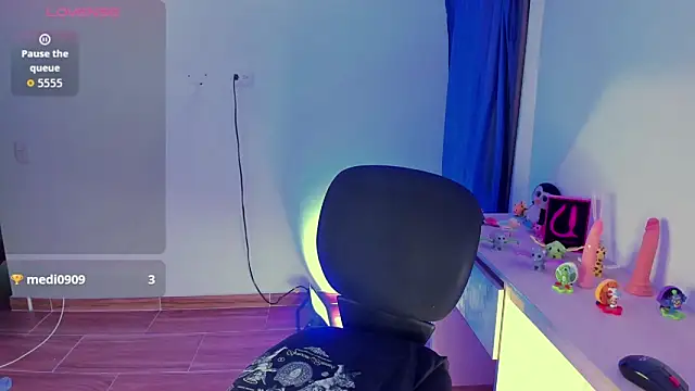 Mineko____ Ruang Obrolan Langsung
