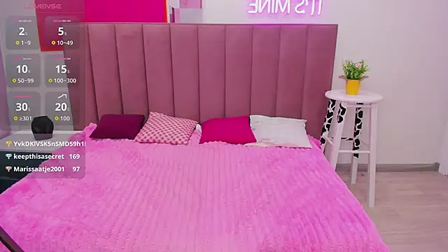 חדר צ'אט בשידור חי של MIla_Stunning