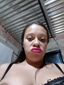 lachiki_plus – live chatrum