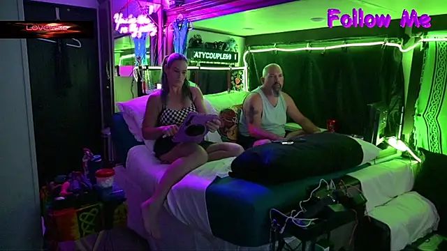 Katycouple69 Adlı Modelin Canlı Sohbet Odası
