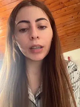 lilasun17 Adlı Modelin Canlı Sohbet Odası
