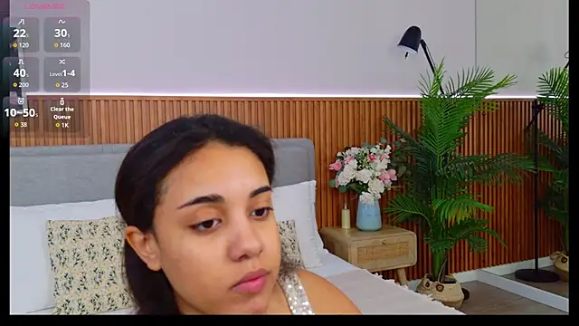 Phòng Chat Trực Tiếp Luna_Cortier