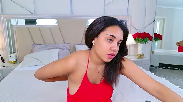 غرفة دردشة Luna_Cortier المباشرة