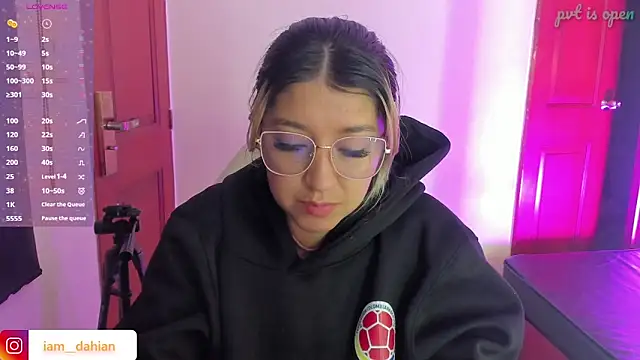 Dahiana_Dmour_ – Naživo XXX chat