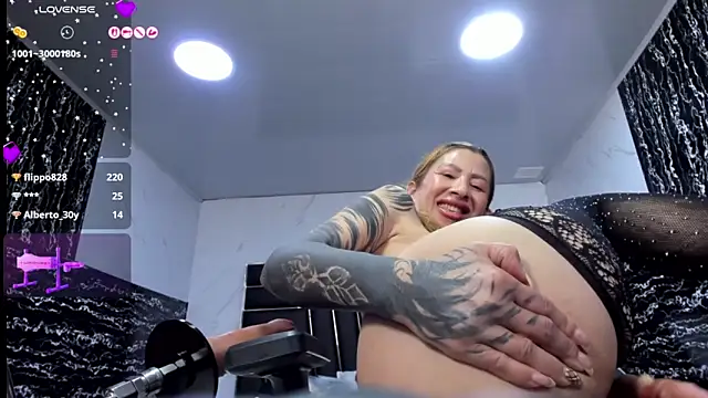 Chat ao vivo de Ladyy_Scarlett