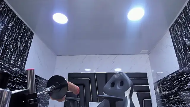 Ladyy_Scarlett – Naživo chatovacia miestnosť