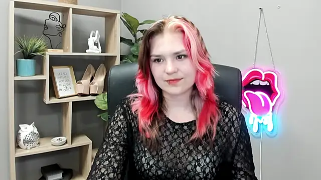 غرفة دردشة SweetLilyxo المباشرة