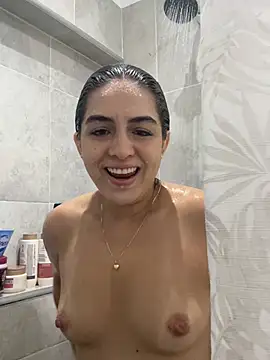 ห้องแชทสดของ Natasha11_11