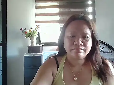 غرفة دردشة yummychubby29 المباشرة