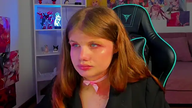 ChloeHalses Live Chatraum