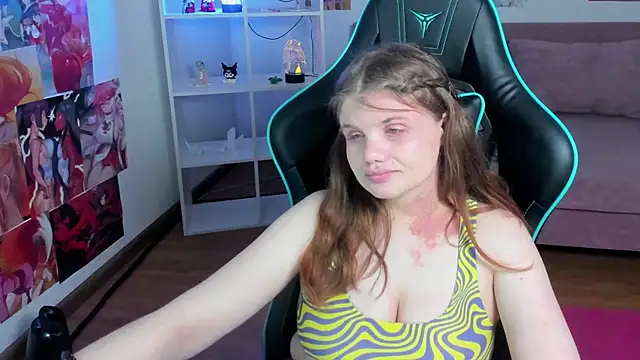 Chat soba uživo modela ChloeHalses