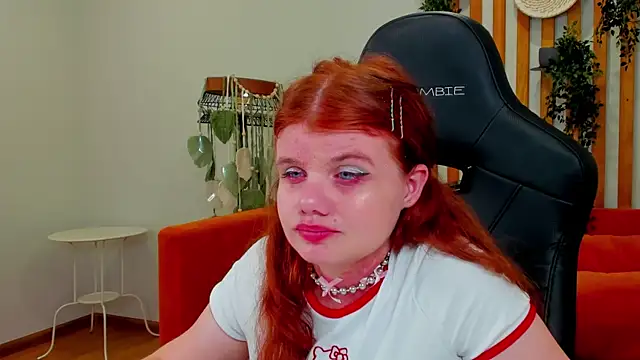 Živá chatovací místnost ChloeHalses