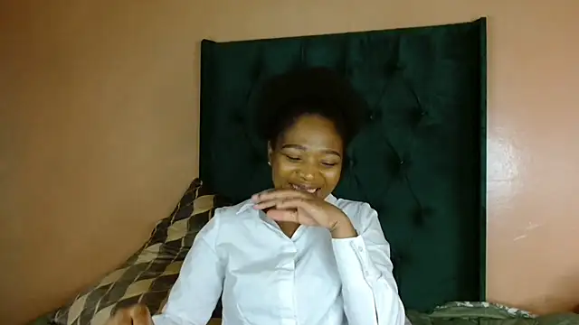 SweetCandiee – live chatrum