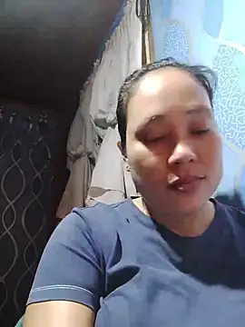 May_Bombs' Live Chat Room