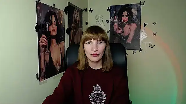 غرفة دردشة Rosalinda_ro المباشرة