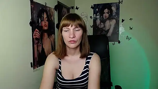Rosalinda_ro Adlı Modelin Canlı Sohbet Odası