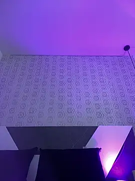 Mia_rivers__ – Naživo chatovacia miestnosť