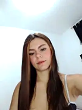 EmiNavarro Live Chatraum