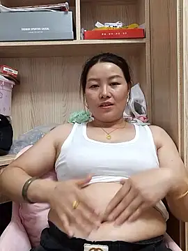 Jennie_dogy Adlı Modelin Canlı Sohbet Odası