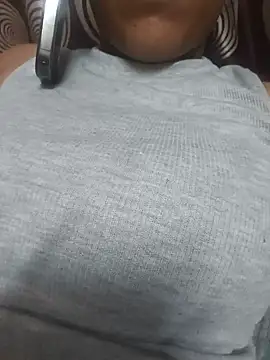 חדר צ'אט בשידור חי של Masnshisharma99