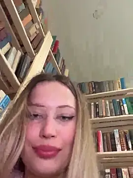 חדר צ'אט בשידור חי של blonde_exe
